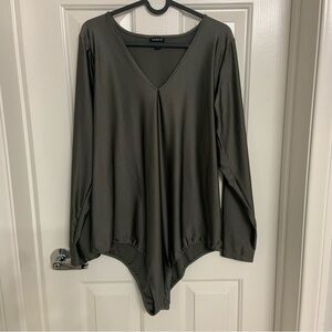 Torrid Gray Green V-Neck Bodysuit Long Sleeve Snaps Shimmer Shiny 2X